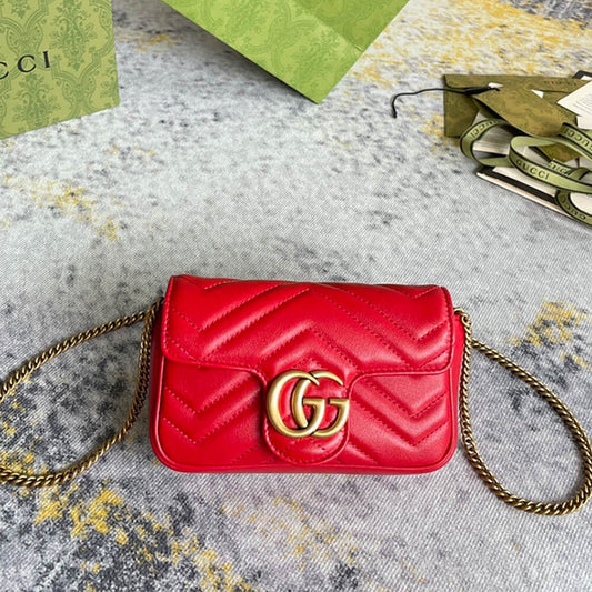 Gucci GG Marmont Matelassé Leather Super Mini Bag